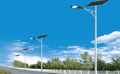 农村道路装环县太阳能路灯选多大瓦数实测